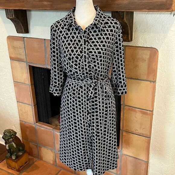Laundry by Shelli Segal polyester button up tie waist dress, 10! - Picture 1 of 12